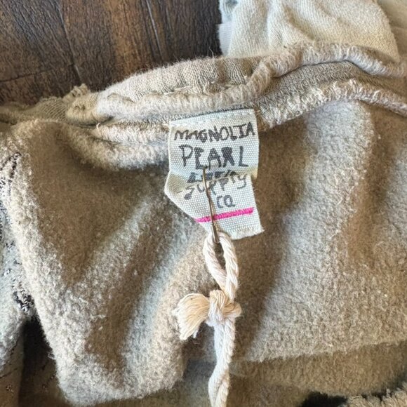 Casual Olive Green Women's Top - Picture 12 of 12